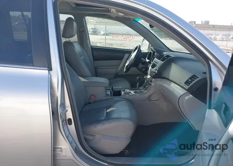 2011 Toyota Highlander Se V6 из США, поврежденный, VIN 5TDBK3EH6BS053661